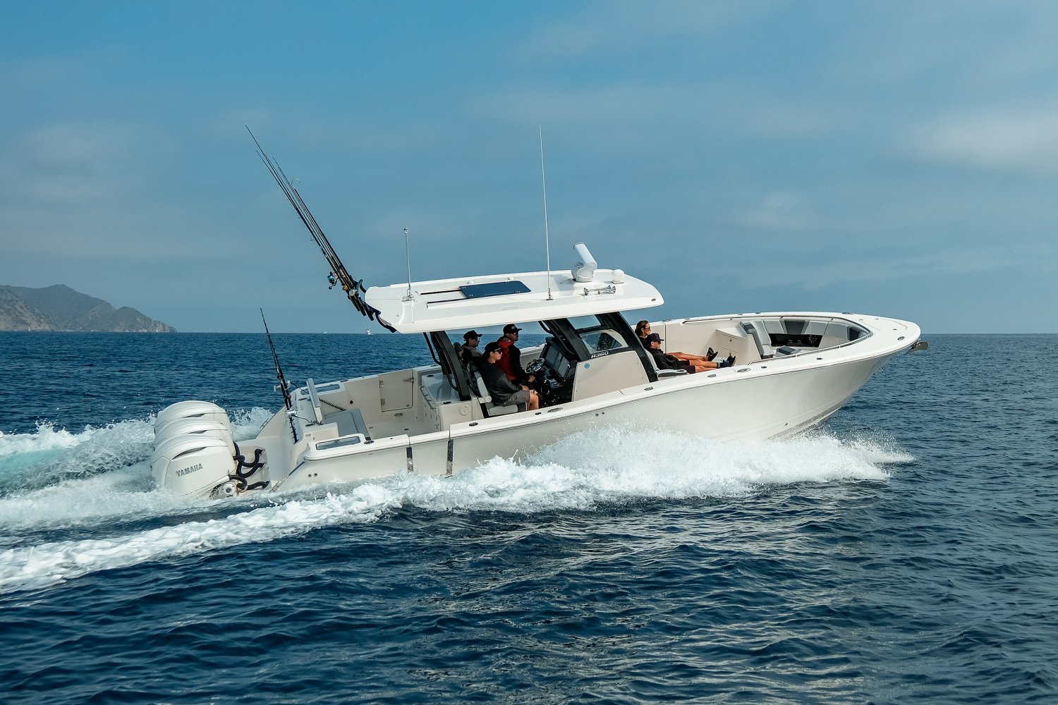 Robalo R360